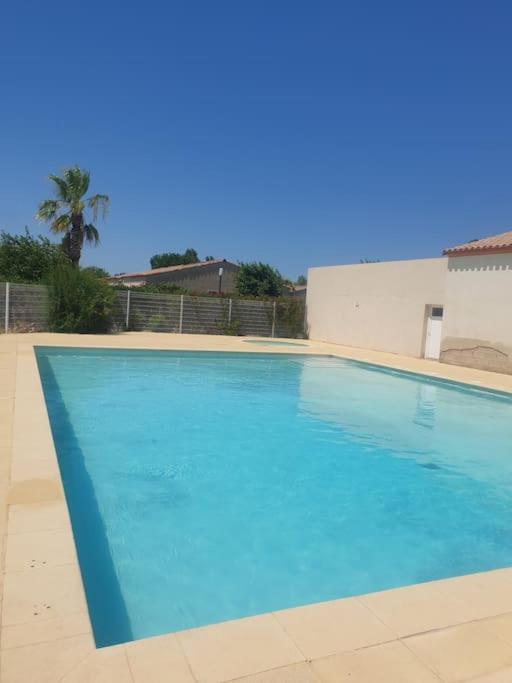 Agreable En Petite Camargue 35 M2 Wifi *
